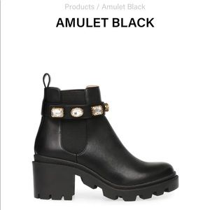 Steve Madden black Amulet rhinestone ankle boots w/ chunky heel. Size 6.5